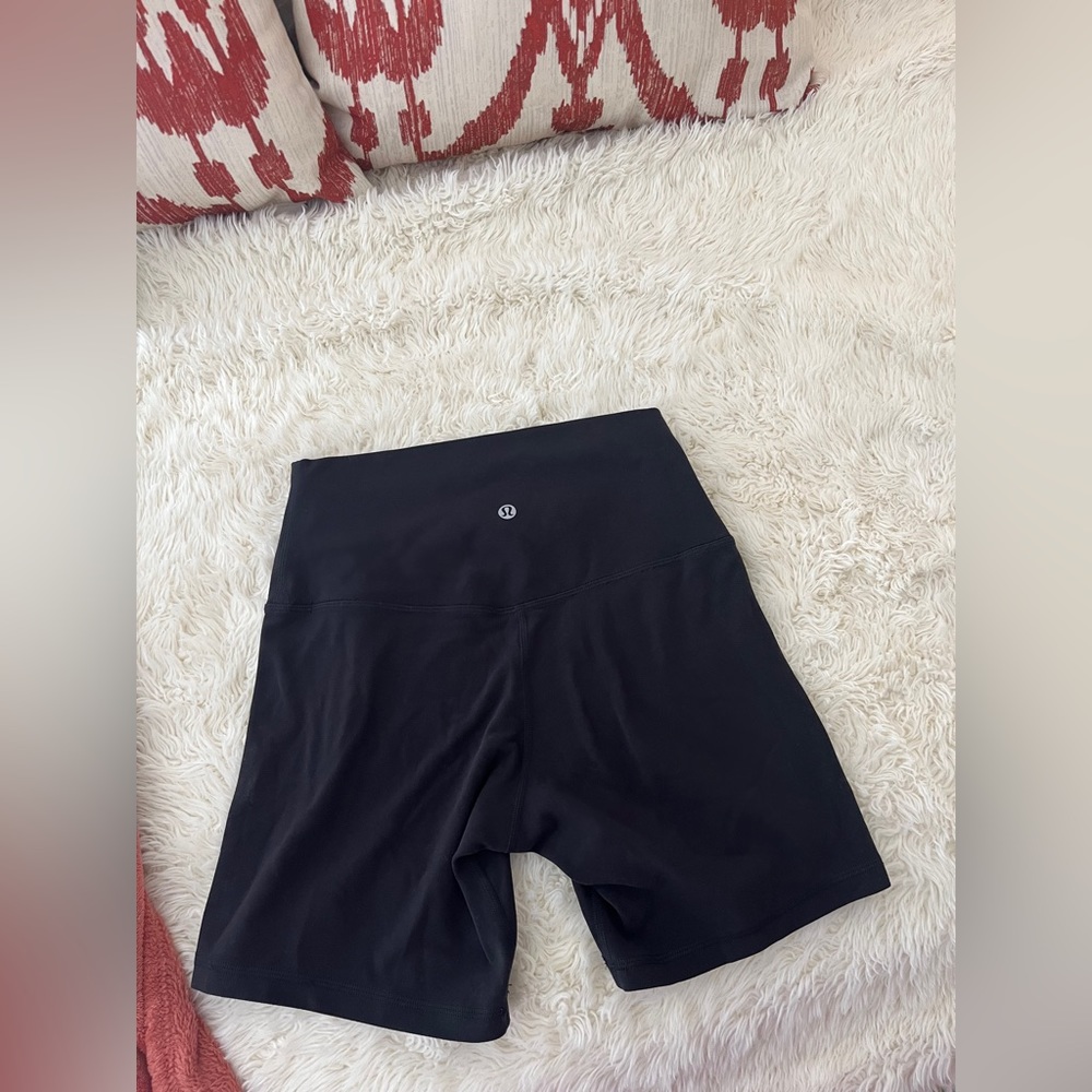 LULULEMON align 4” biker shorts in black